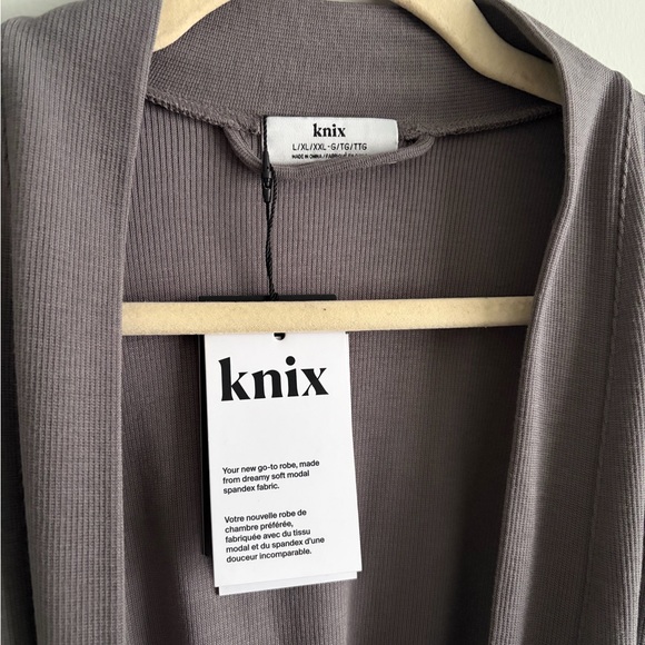BNWT KNIX Ribbed Robe - Picture 3 of 6